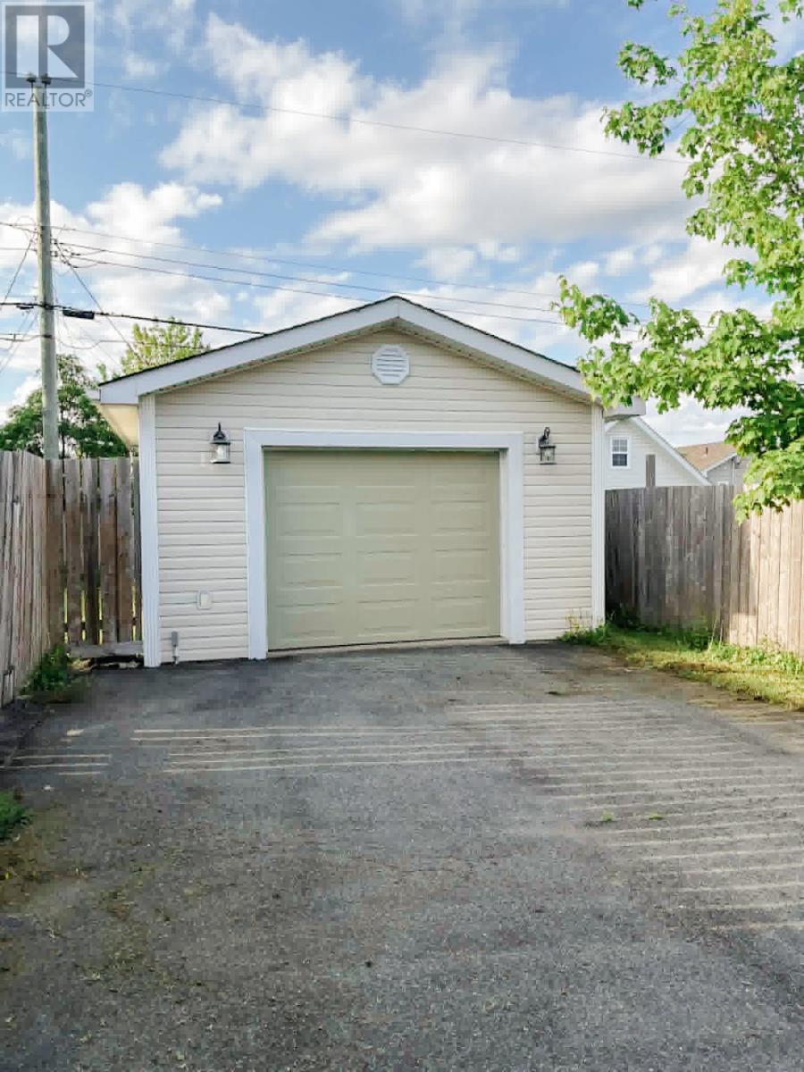 7 Tully Place Property Photo 3