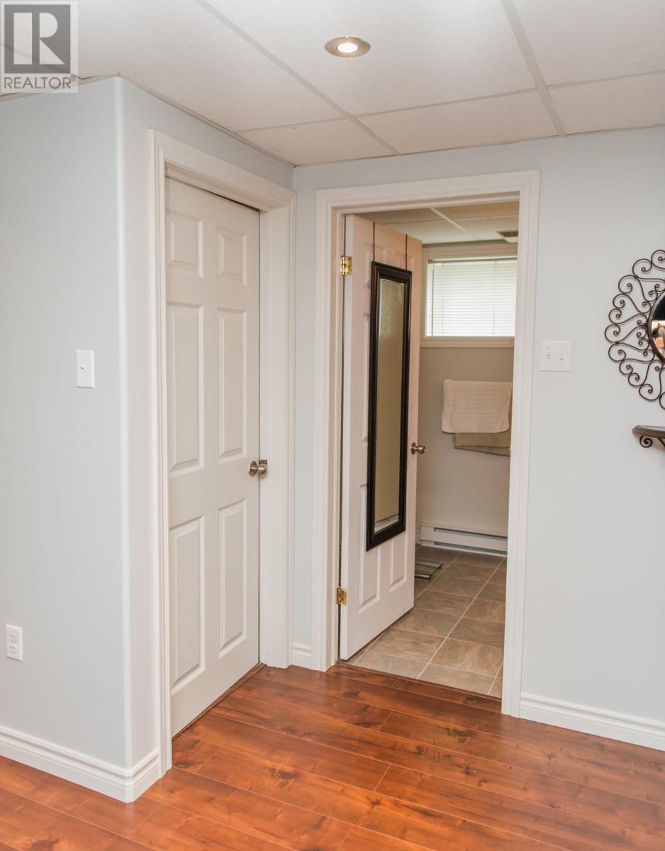 7 Tully Place Property Photo 35