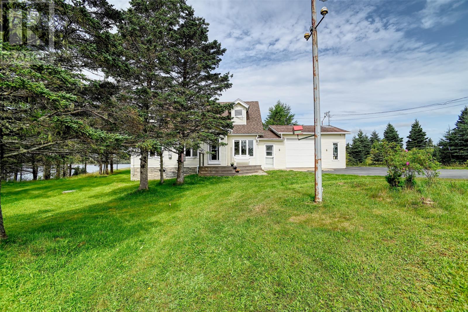 11 Downeys Lane