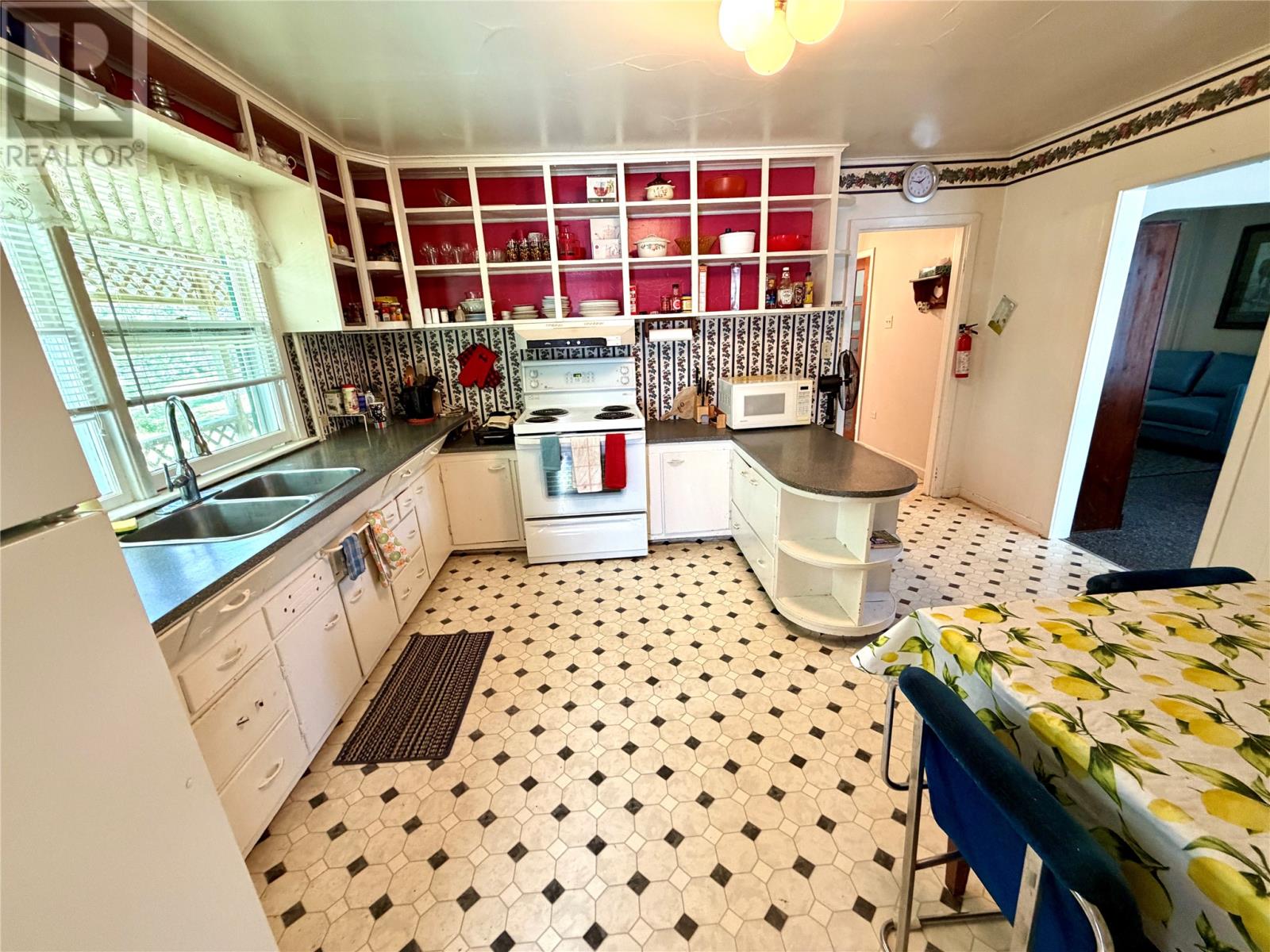 26 Loop Road Property Photo 6