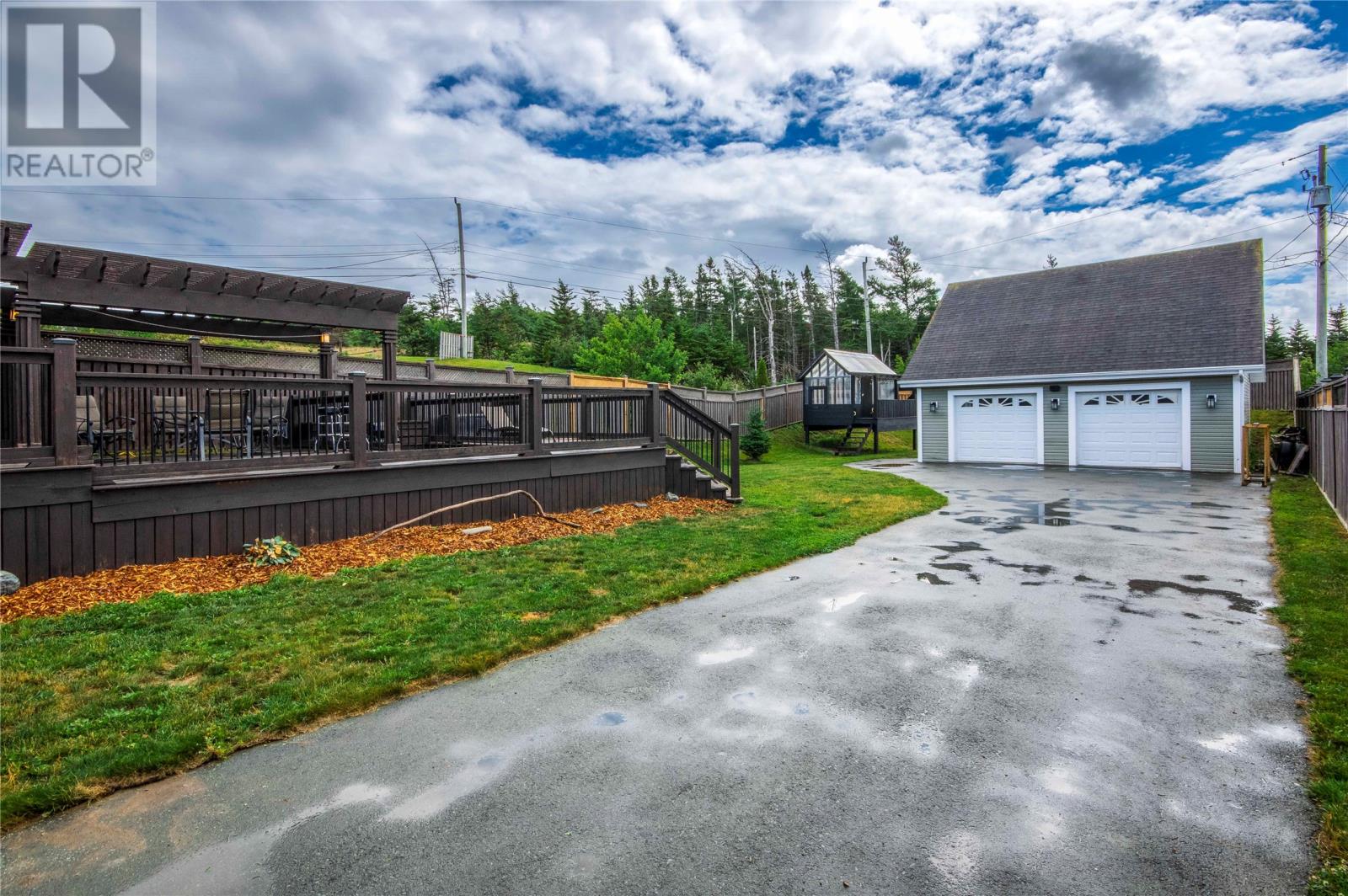 6 Goldust Place Property Photo 4