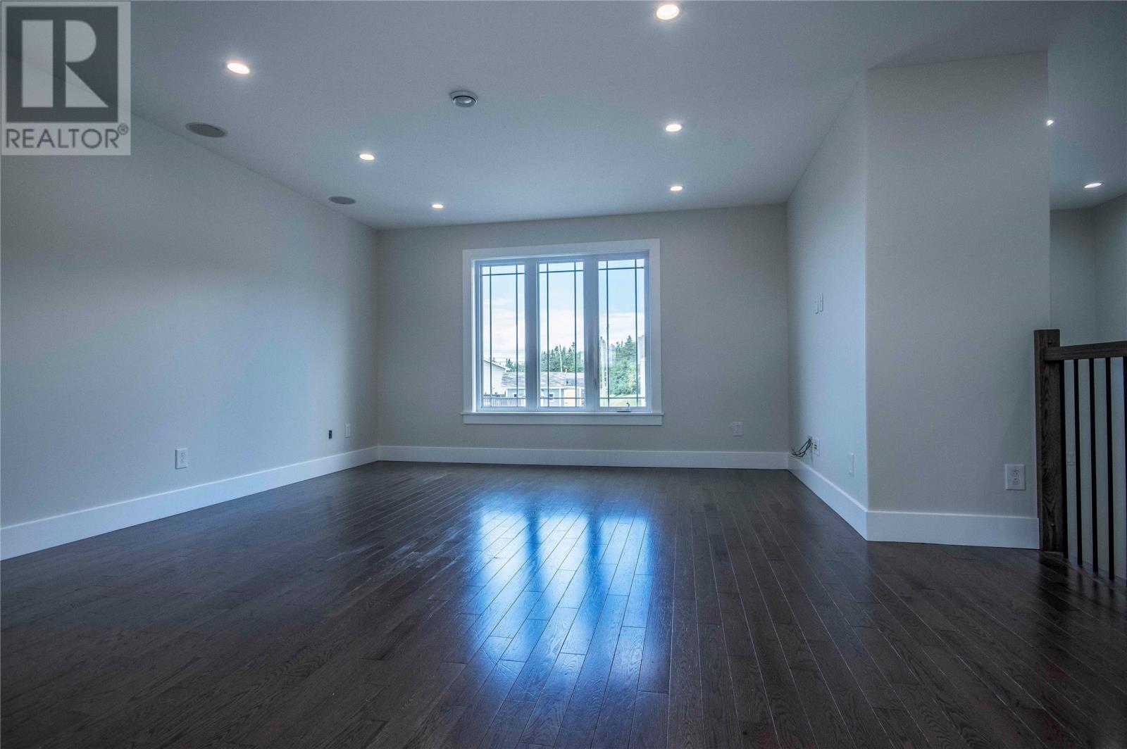 6 Goldust Place Property Photo 13