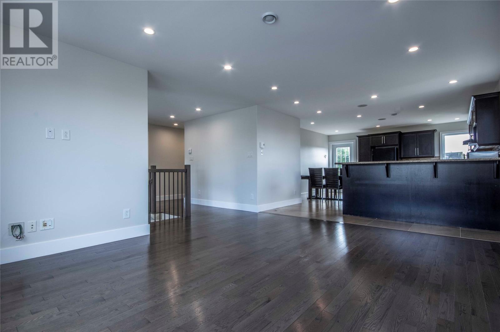 6 Goldust Place Property Photo 15