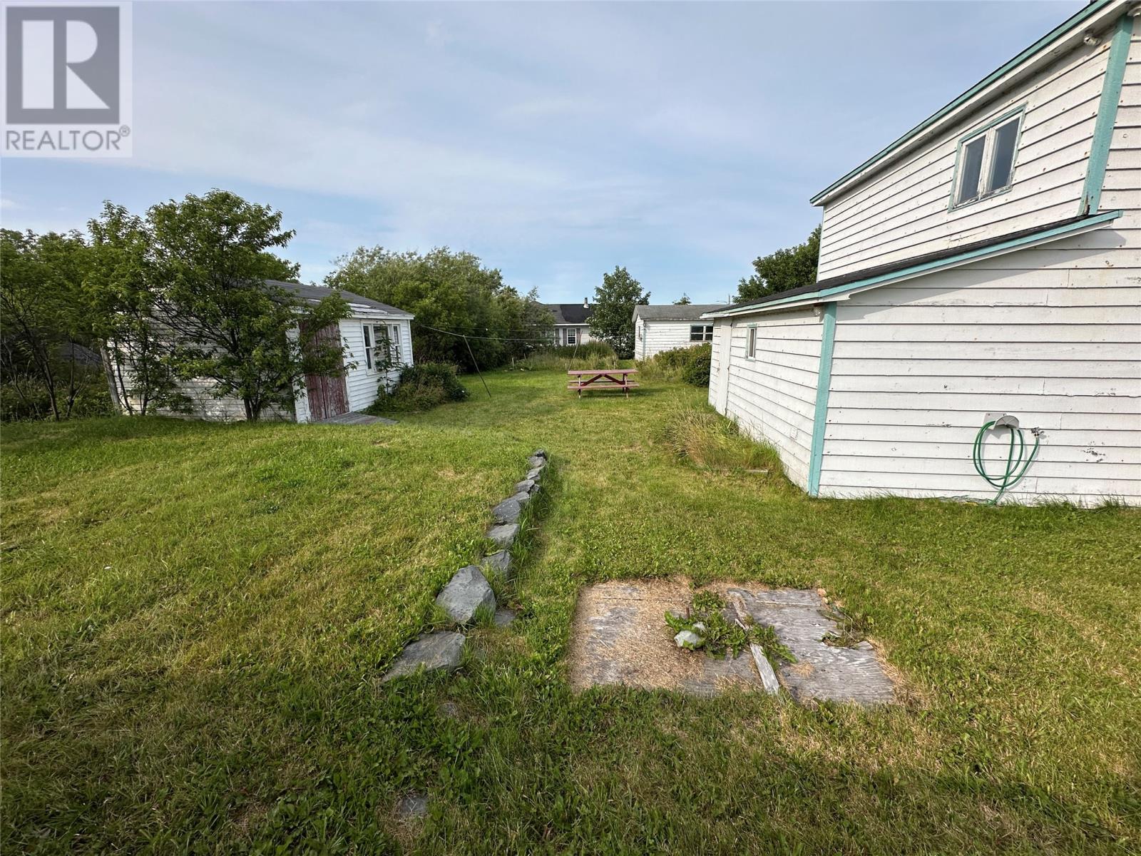 32 Marsh Road Property Photo 5
