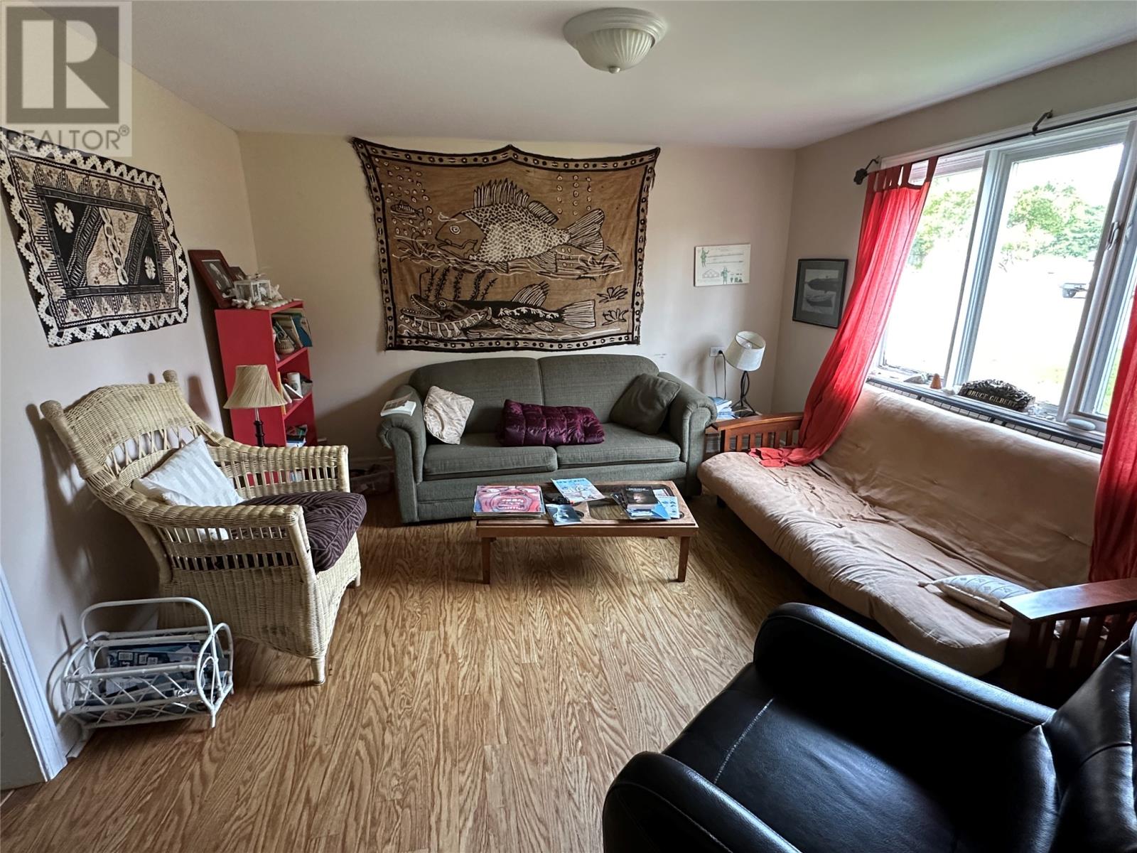 32 Marsh Road Property Photo 15
