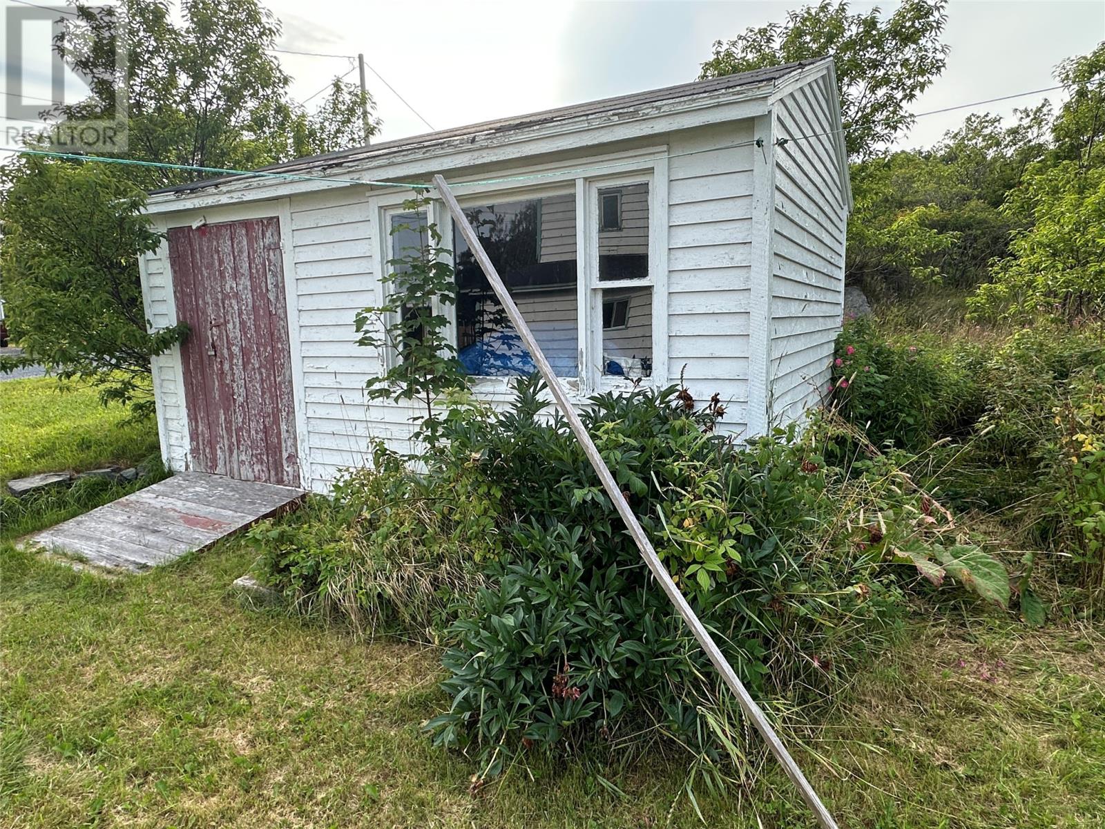 32 Marsh Road Property Photo 24