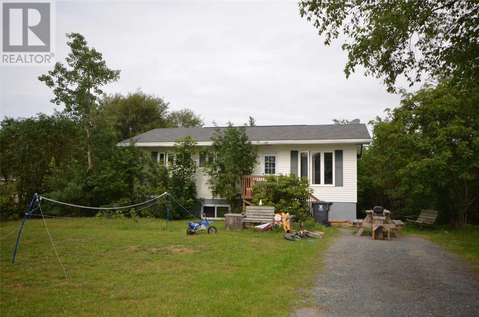 39 Kelliview Crescent Property Photo 1