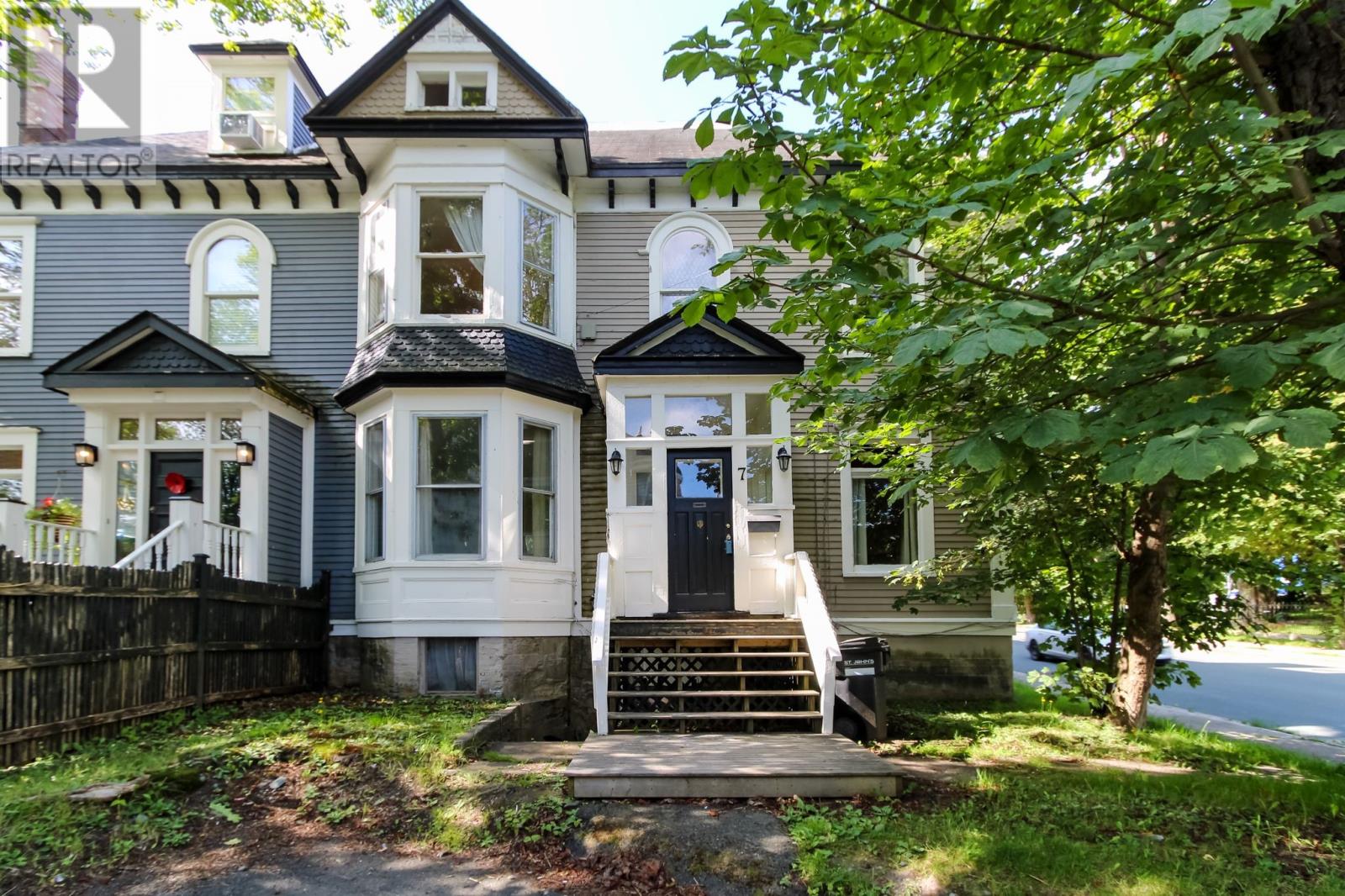 7 Topsail Road Property Photo 1
