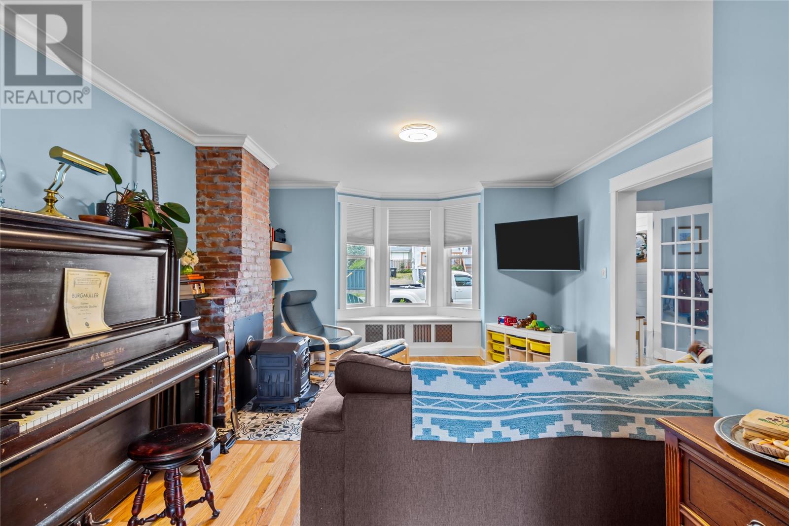 4 Raleigh Street Property Photo 6