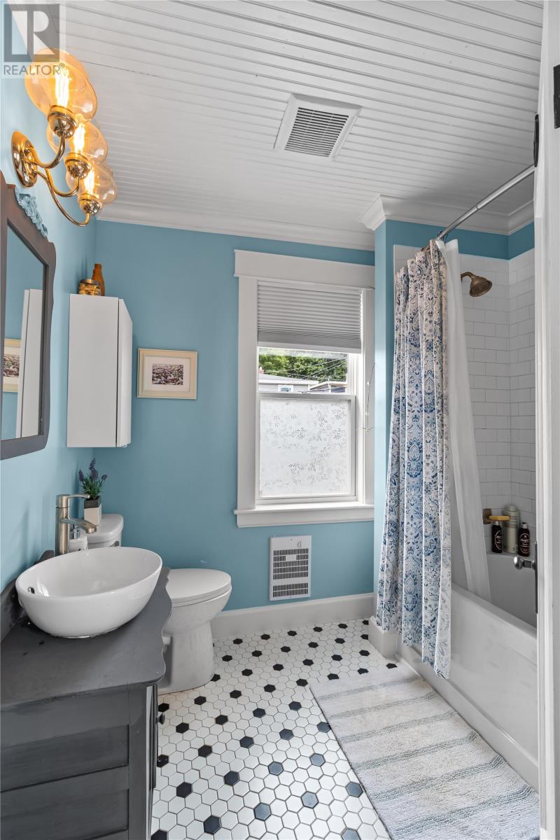 4 Raleigh Street Property Photo 20