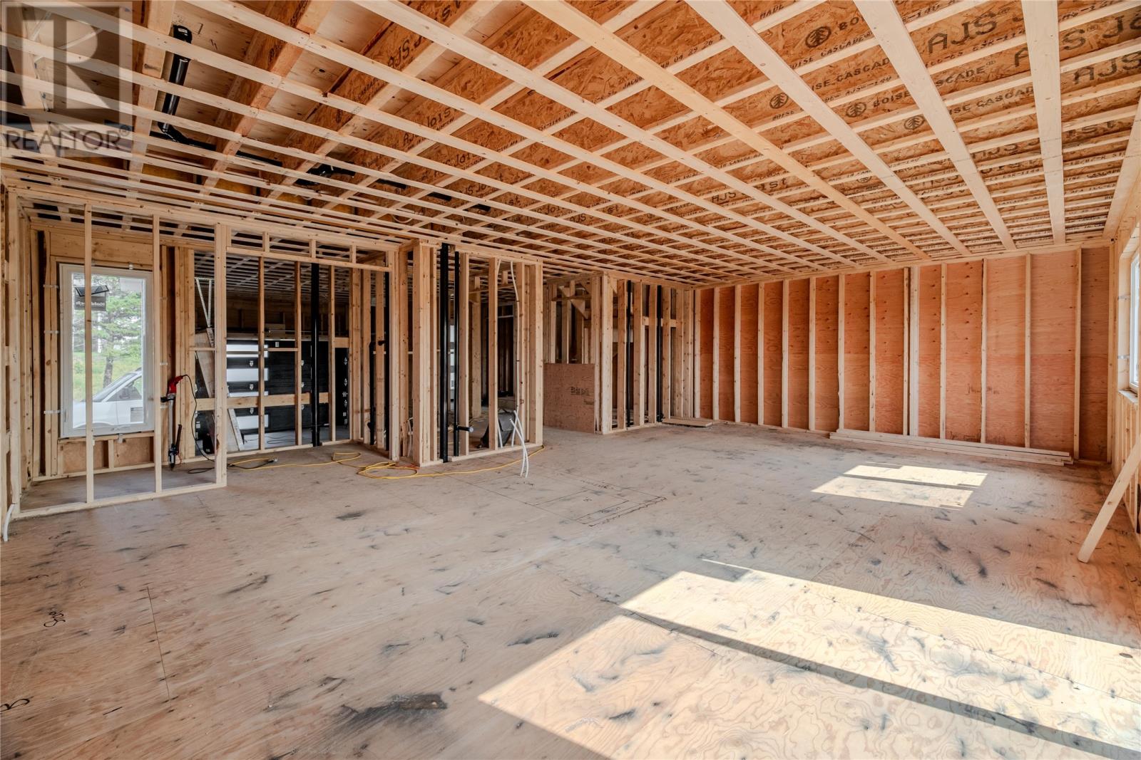 204 St Thomas Line Property Photo 8