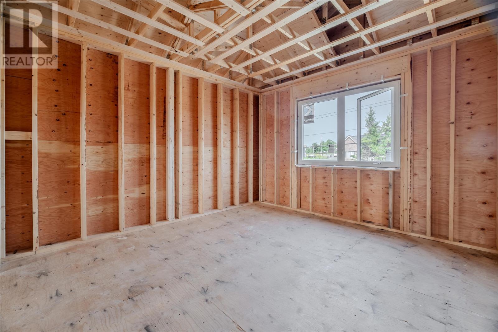 204 St Thomas Line Property Photo 12