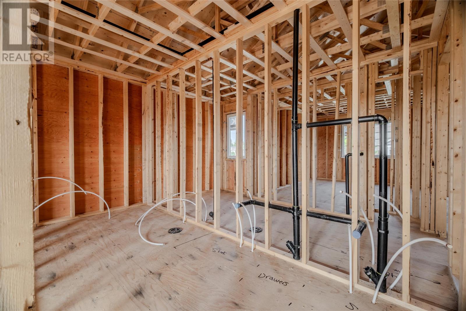 204 St Thomas Line Property Photo 17