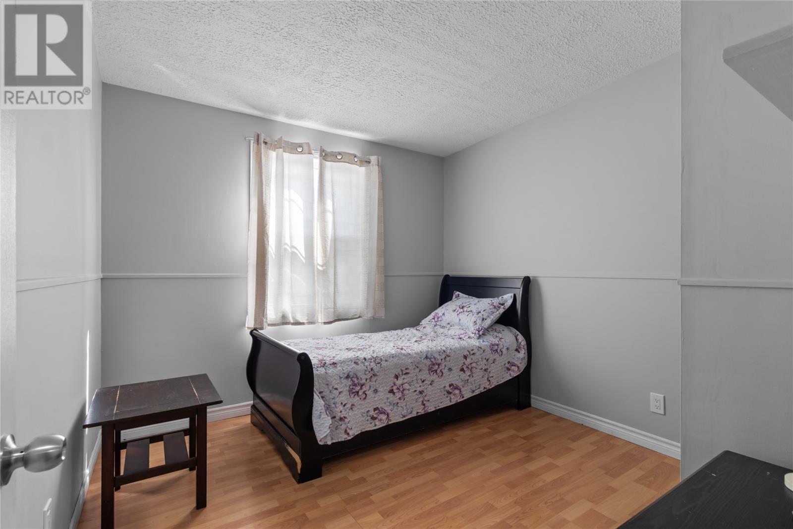 24 Bragg Crescent Property Photo 14