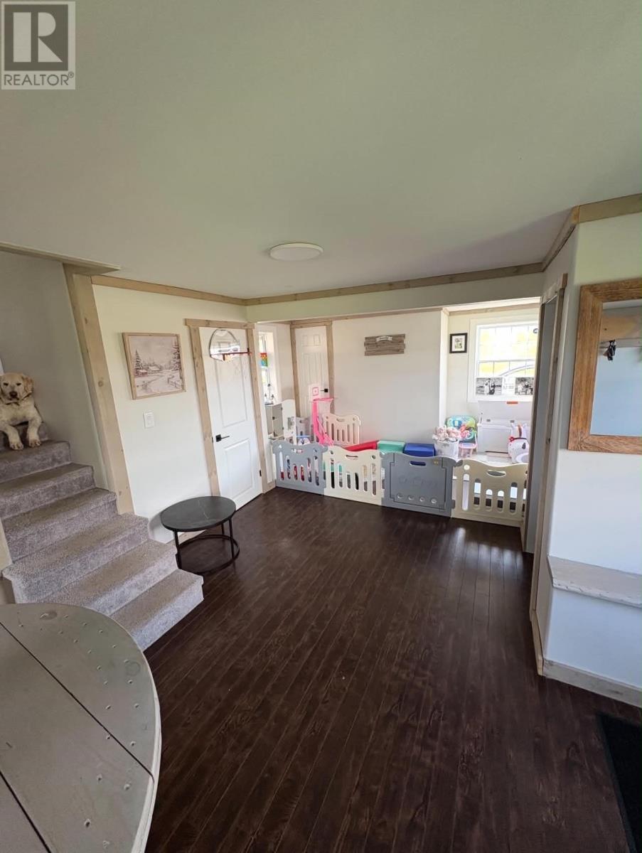 1 Kingwell Crescent Property Photo 8