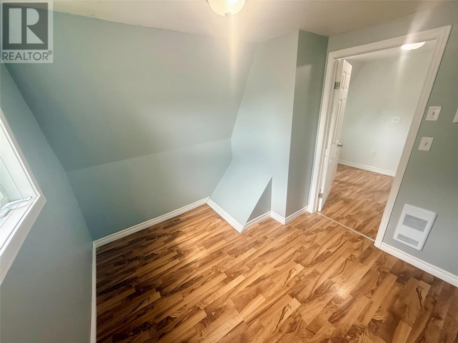 2 Eighteenth Avenue Property Photo 27