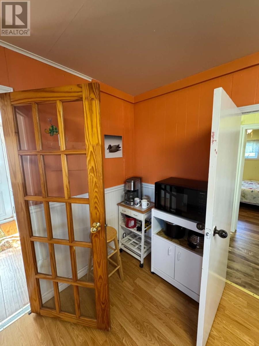 2 Augustus Lane Property Photo 14