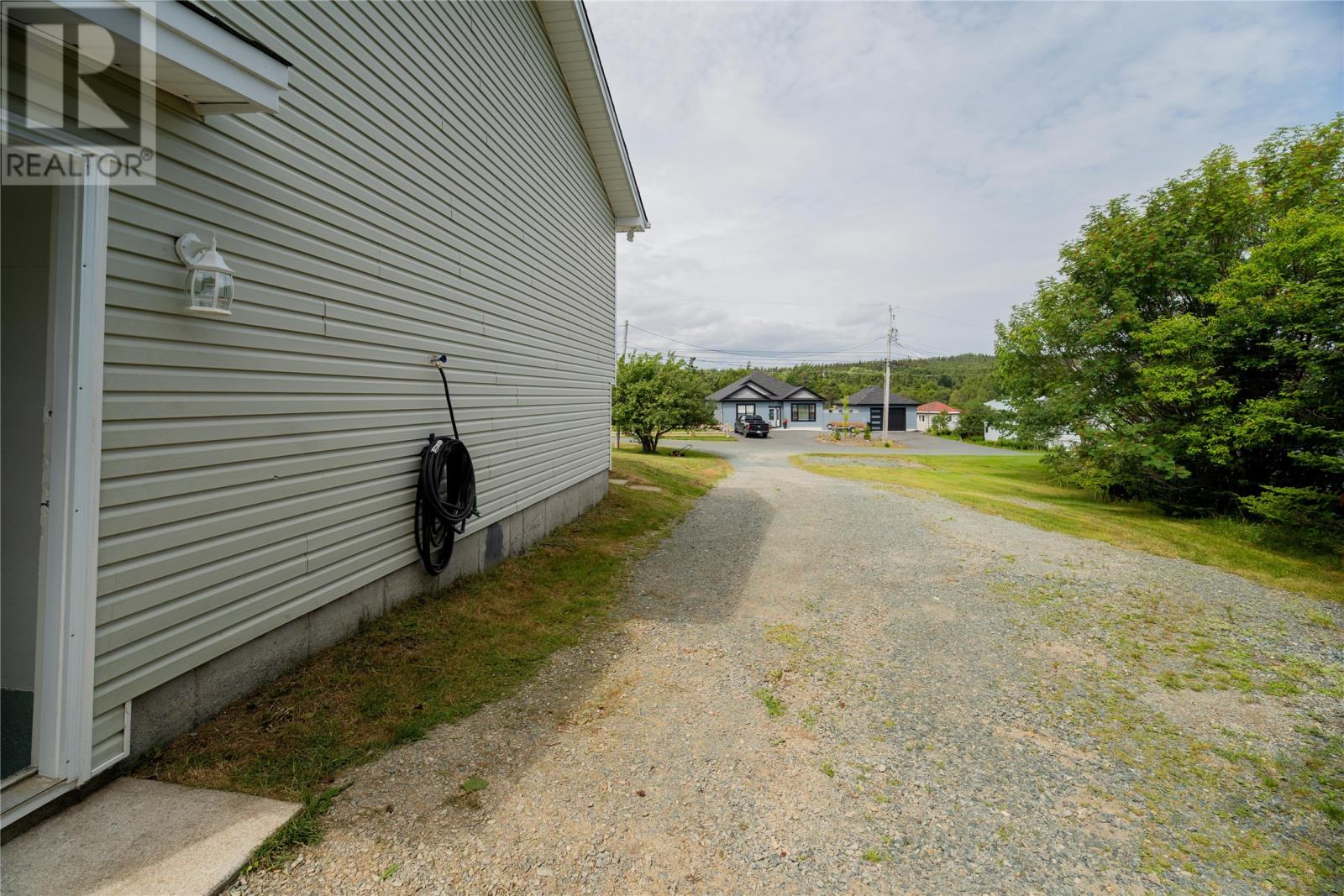 43 Critch's Path Property Photo 4