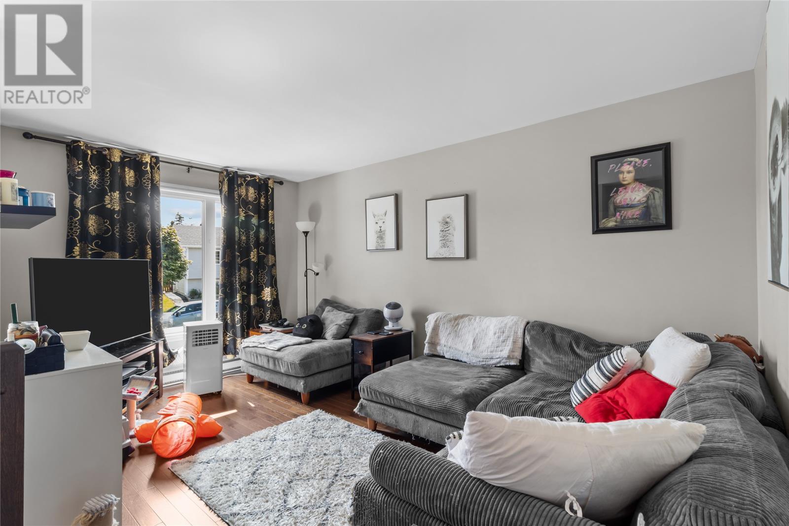 70 Winslow Street Property Photo 6