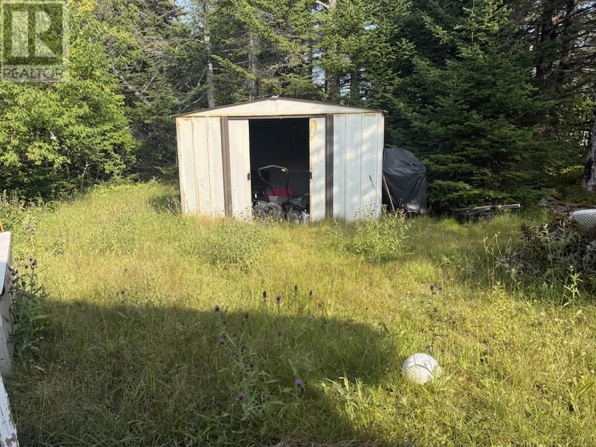 96 Hodgewater Line Property Photo 10