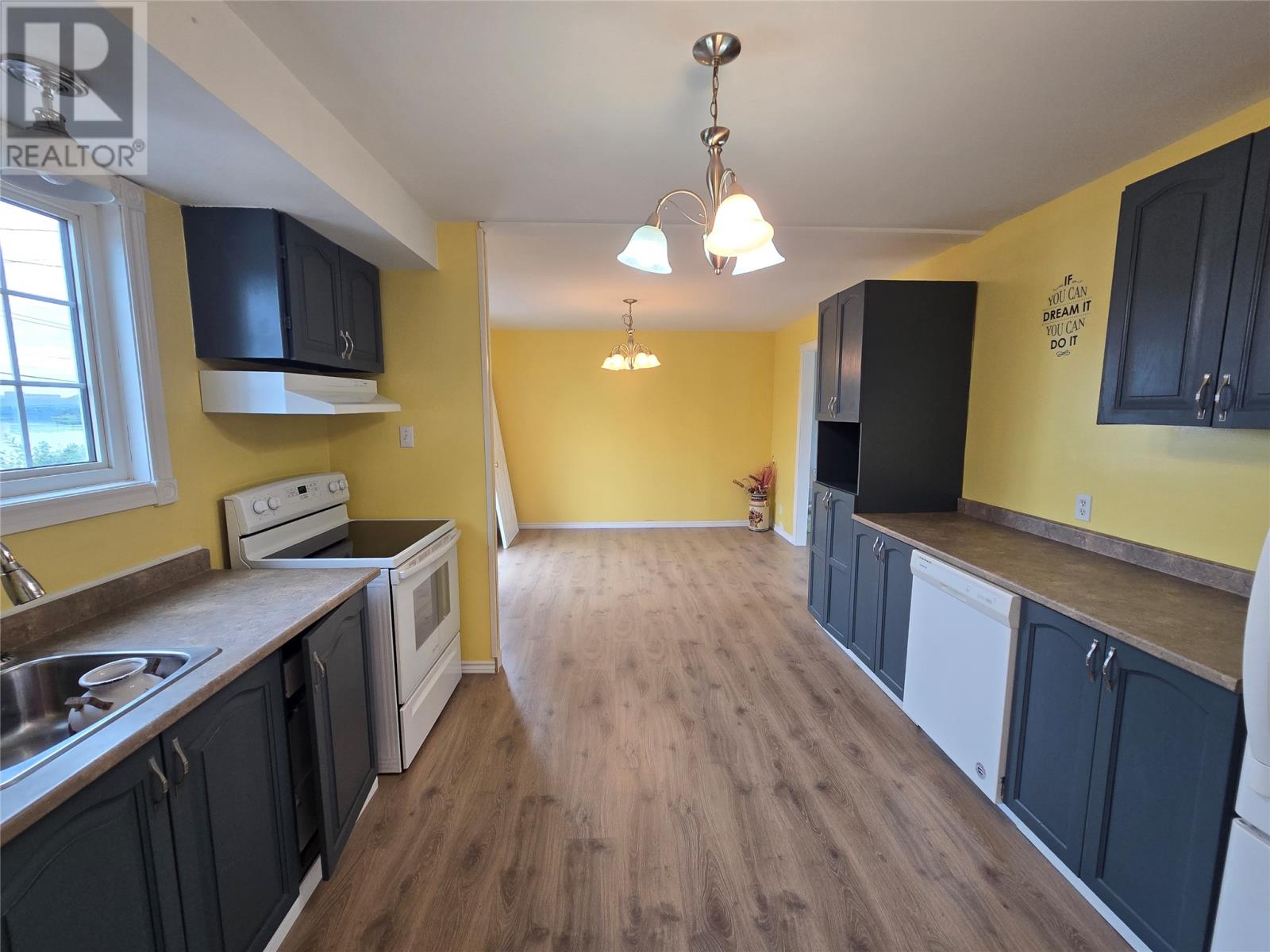 506 Tamarack Drive Property Photo 10