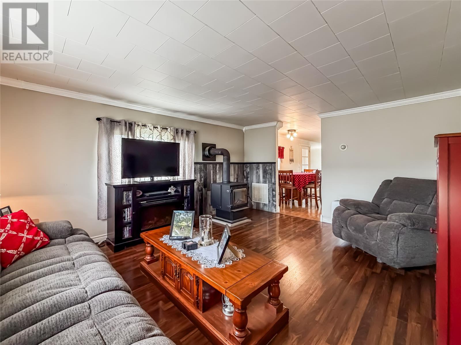 1 Ropewalk Lane Property Photo 8