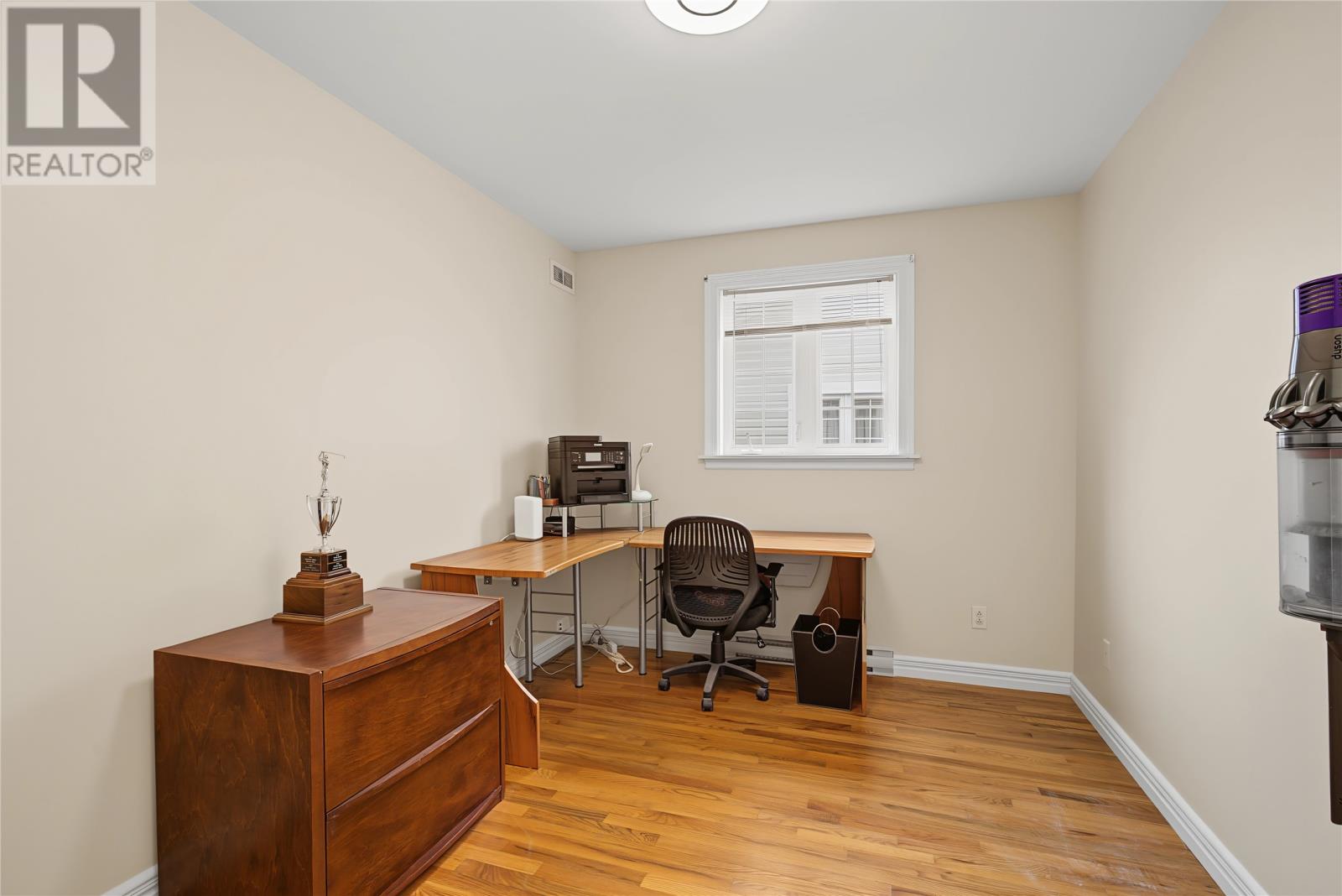 27 Mahogany Place Property Photo 14