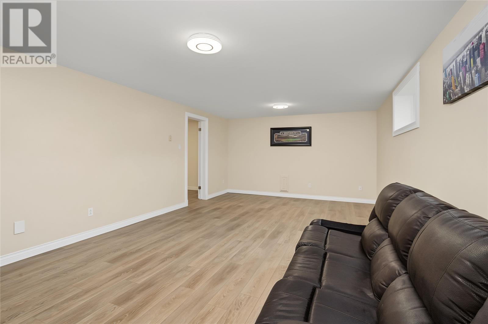 27 Mahogany Place Property Photo 32
