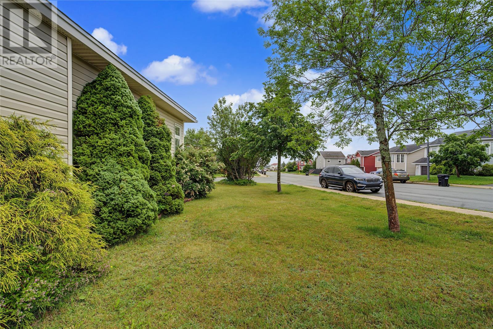 27 Mahogany Place Property Photo 40