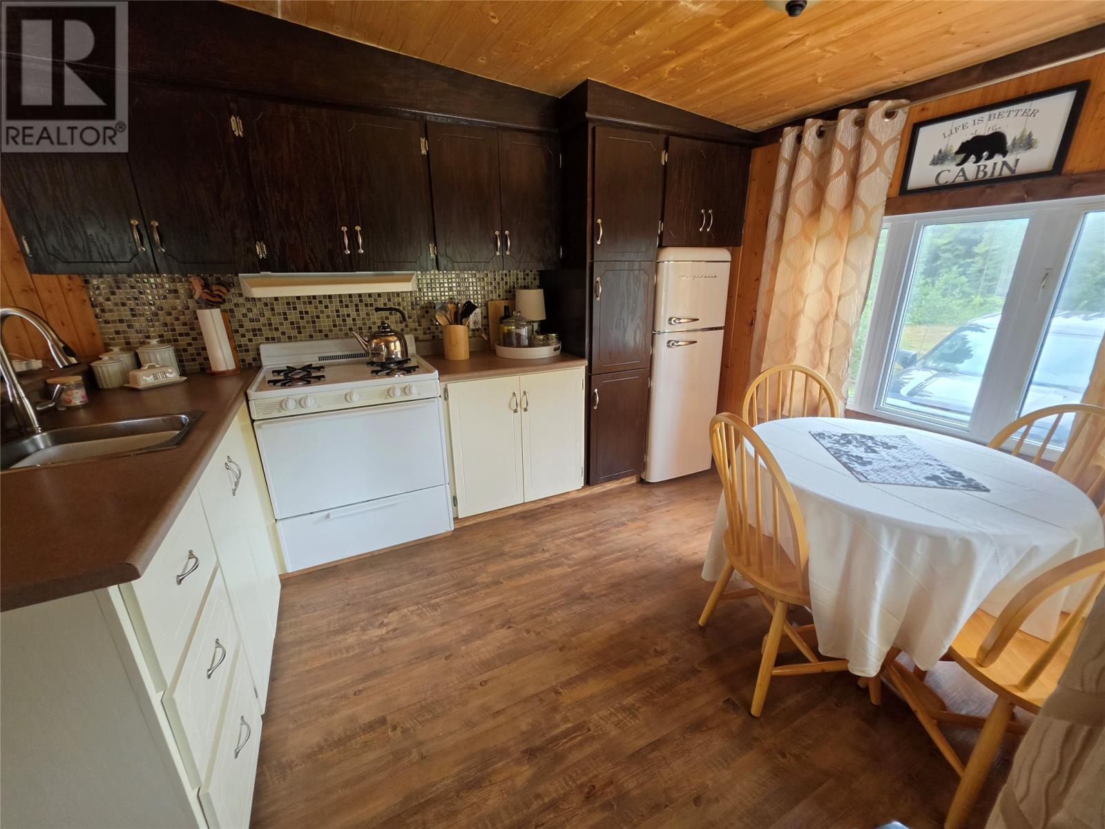 73317 Demille Lake Property Photo 3