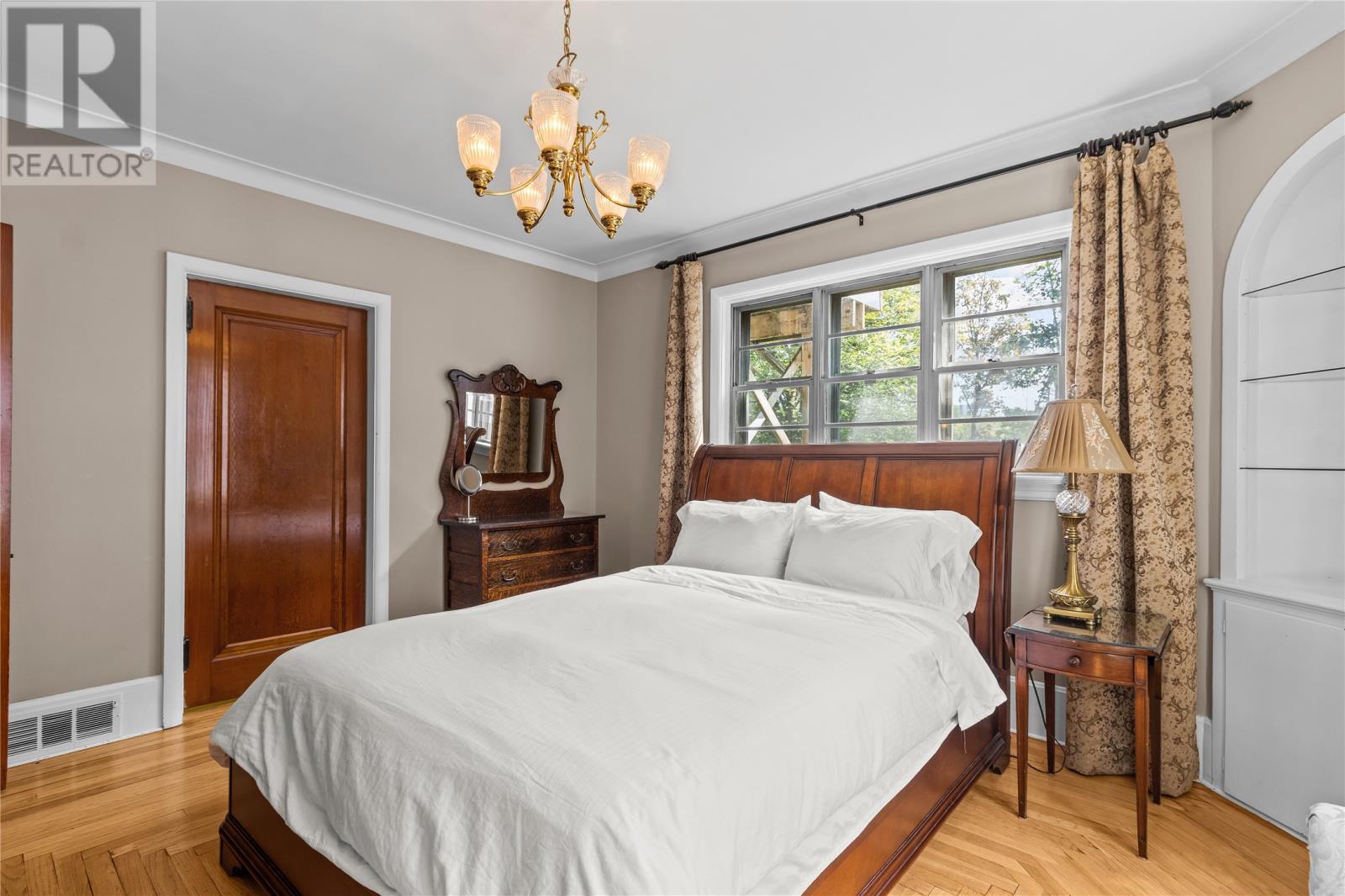 38 Forest Road Property Photo 15