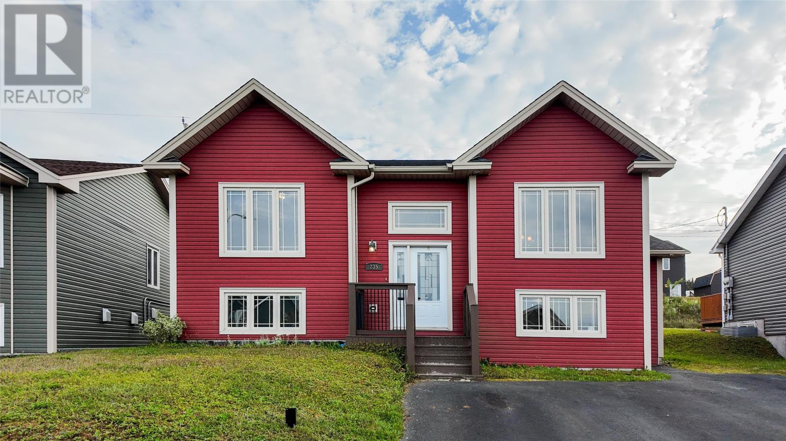 235 Ladysmith Drive Property Photo 1