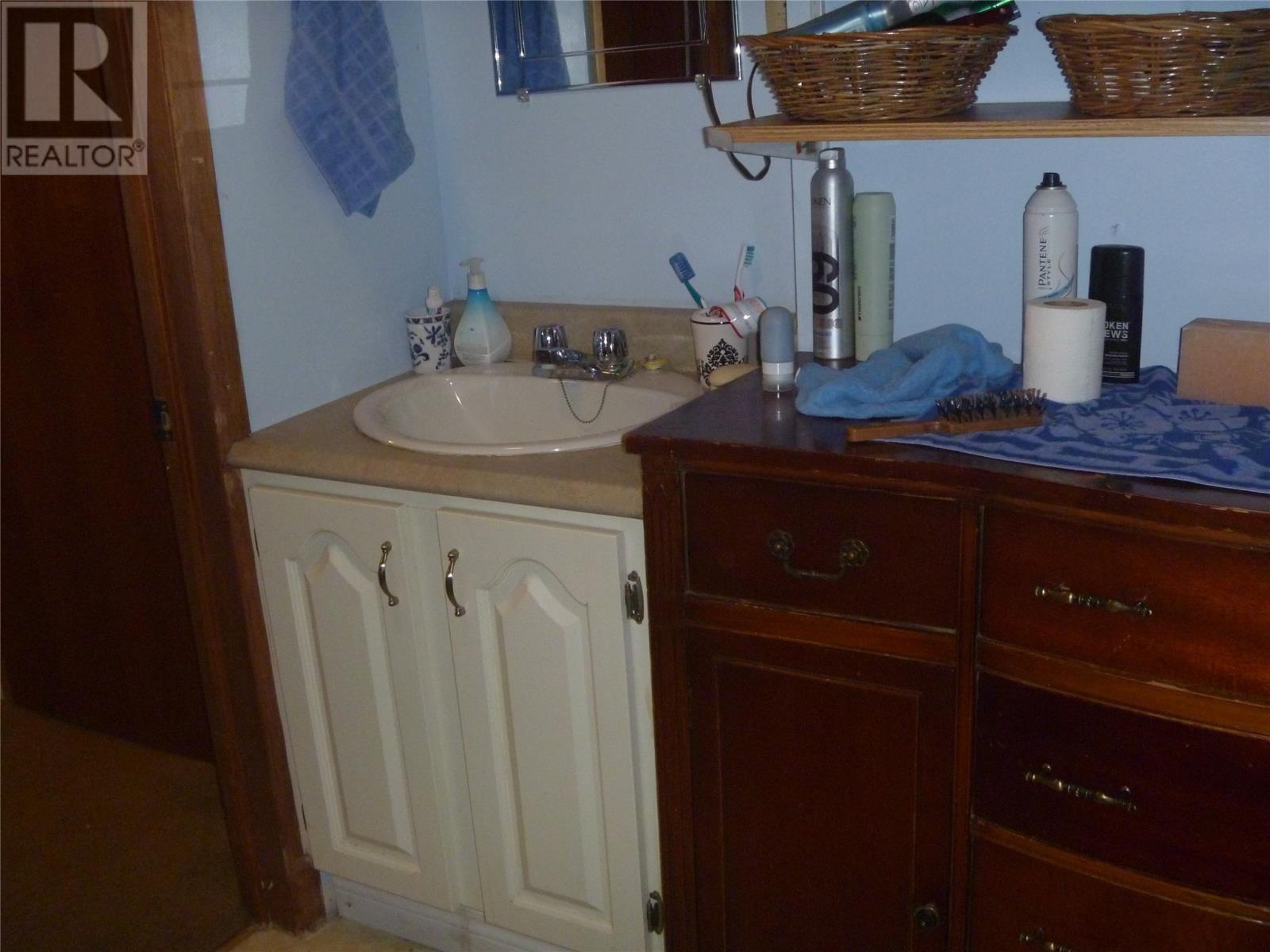 16 Patrick Street Property Photo 35