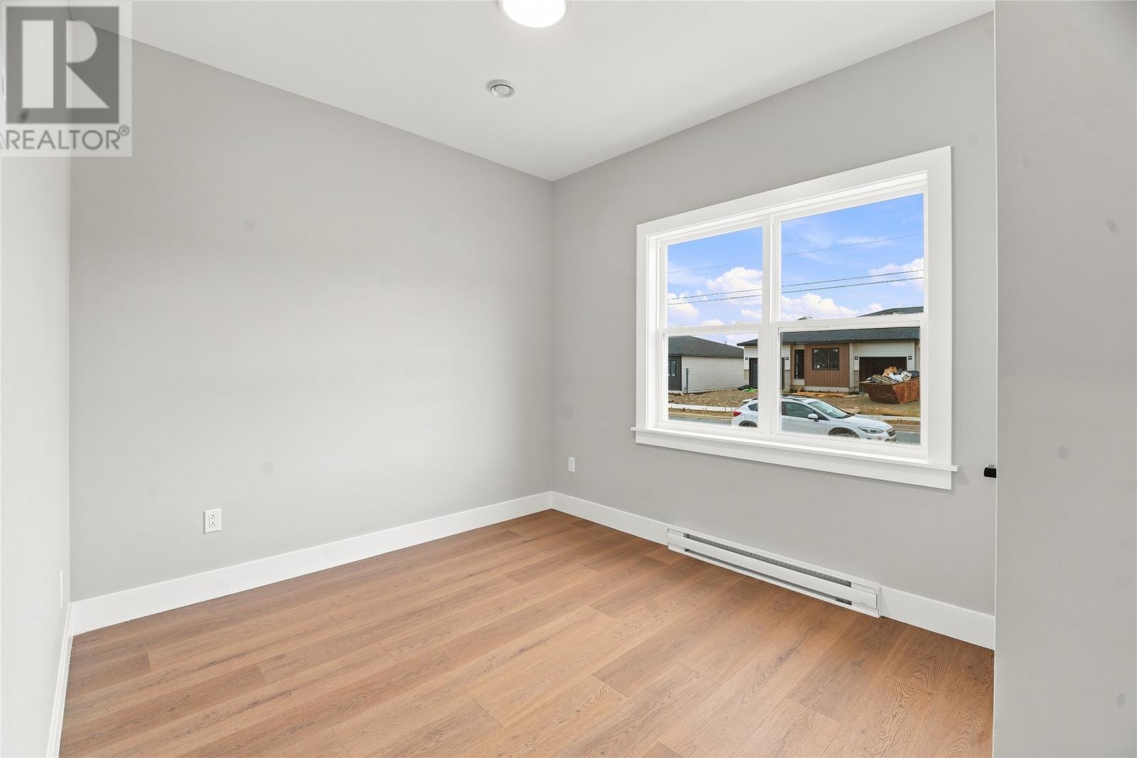 28 Tulip Ridge Boulevard Property Photo 6
