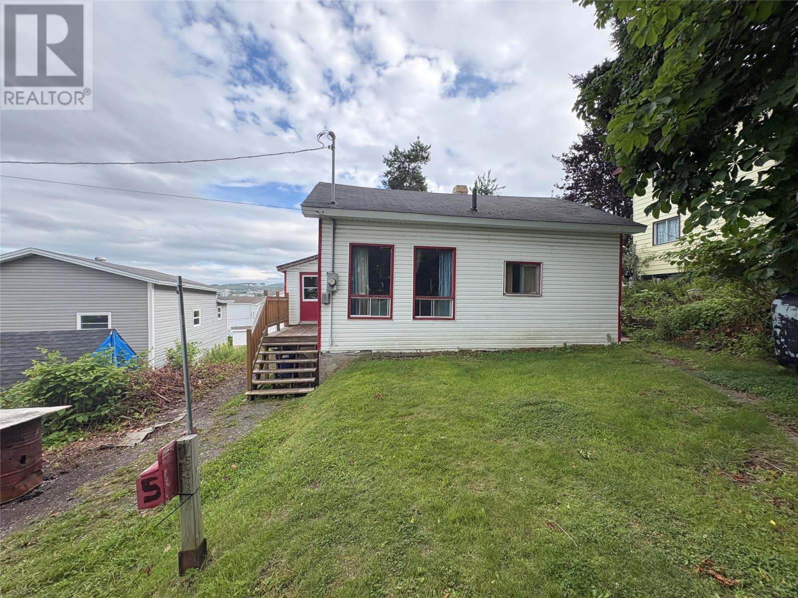 5 Watsons Road Property Photo 1
