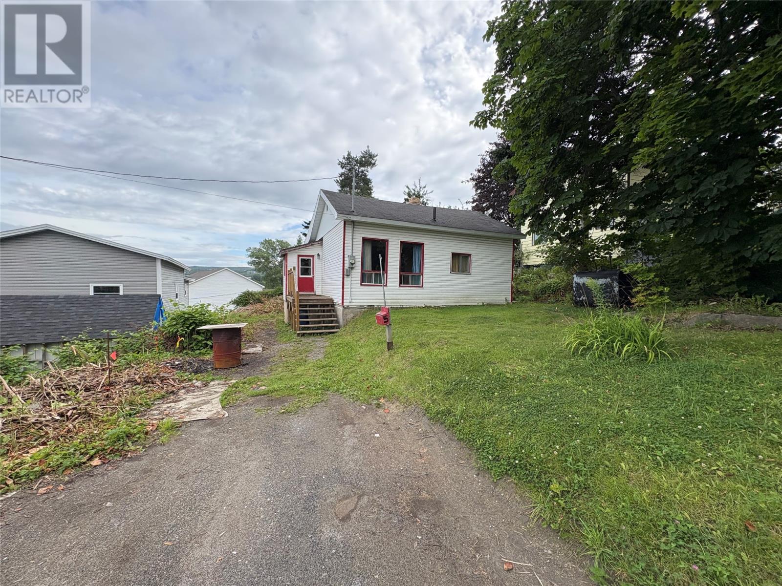 5 Watsons Road Property Photo 29