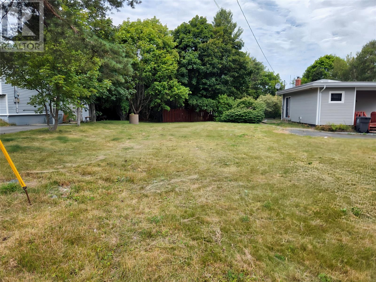 10 Hillview Avenue Property Photo 2