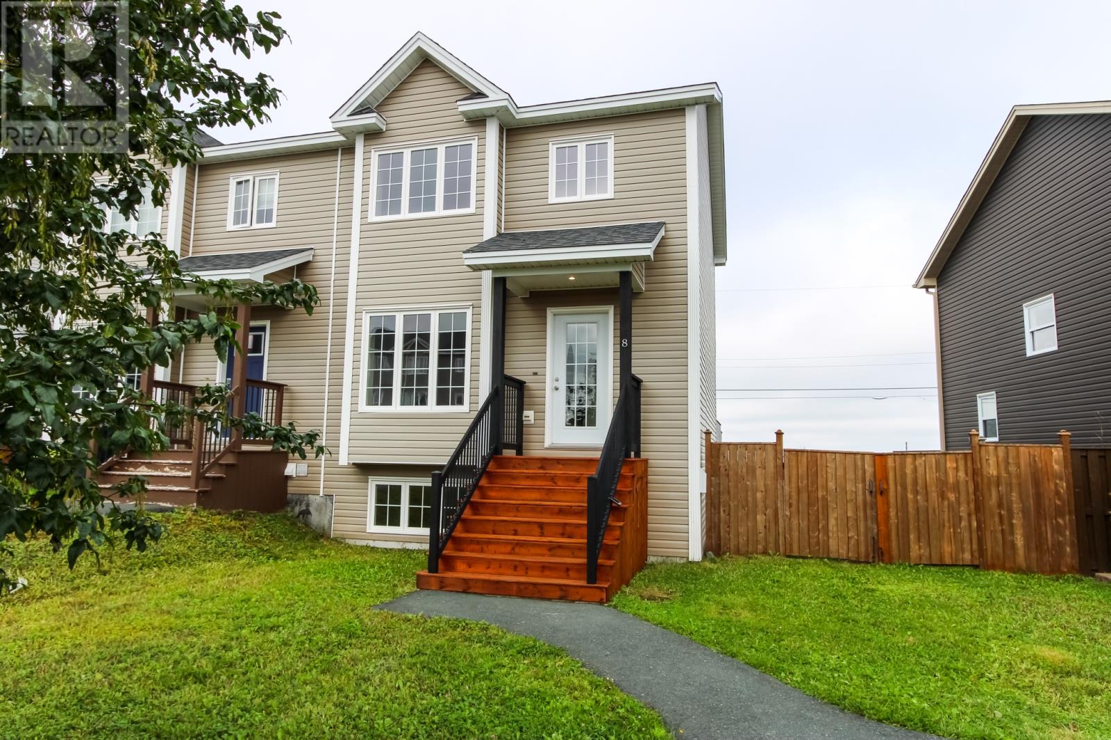 8 Alberton Drive Property Photo 1