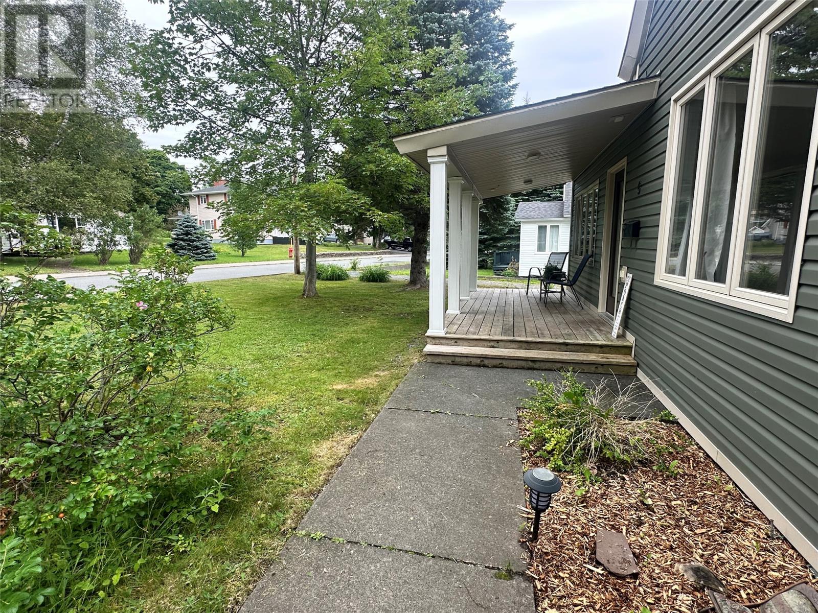6 Hill Road Property Photo 2