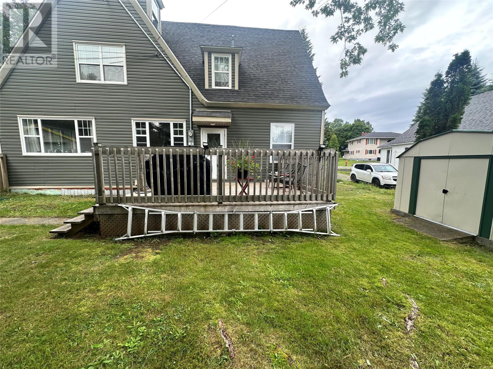 6 Hill Road Property Photo 5