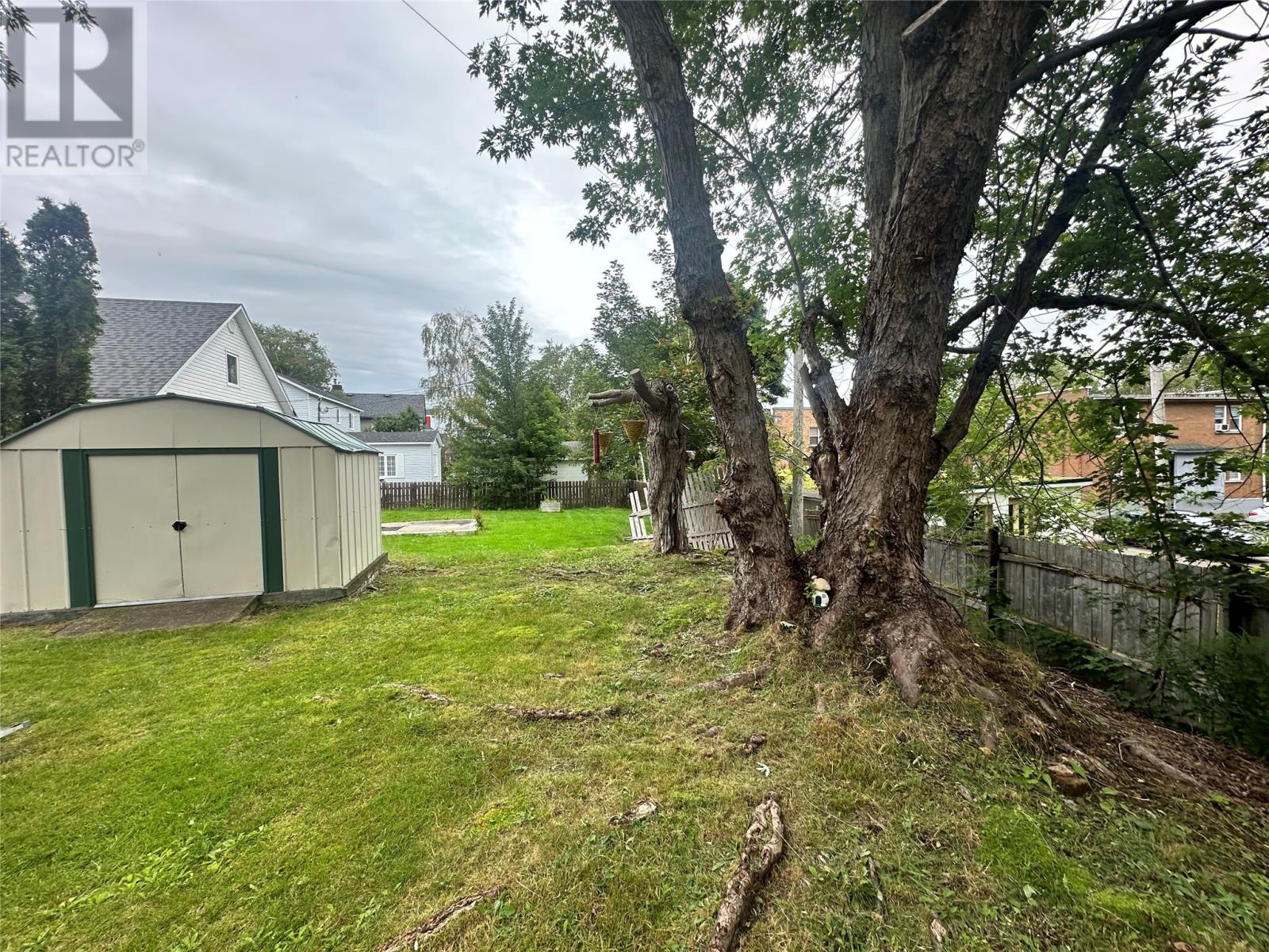 6 Hill Road Property Photo 11