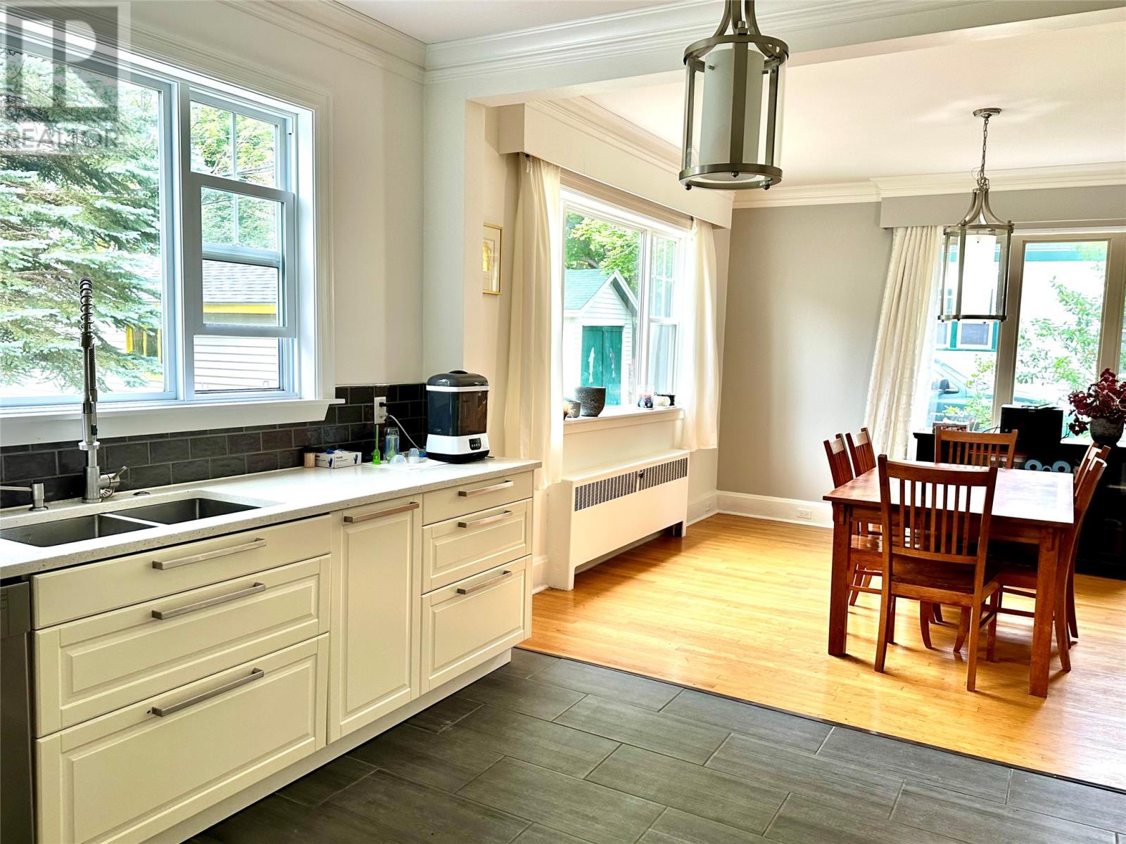 6 Hill Road Property Photo 20