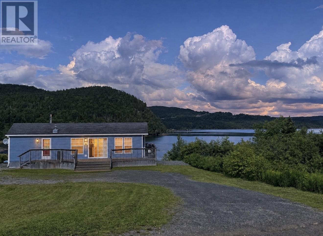 29 Harbour Drive Property Photo 1