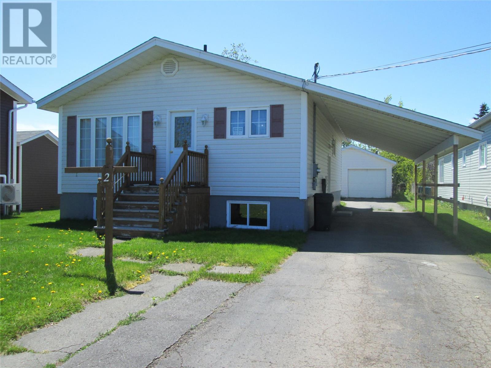 2 Rewa Avenue Property Photo 1