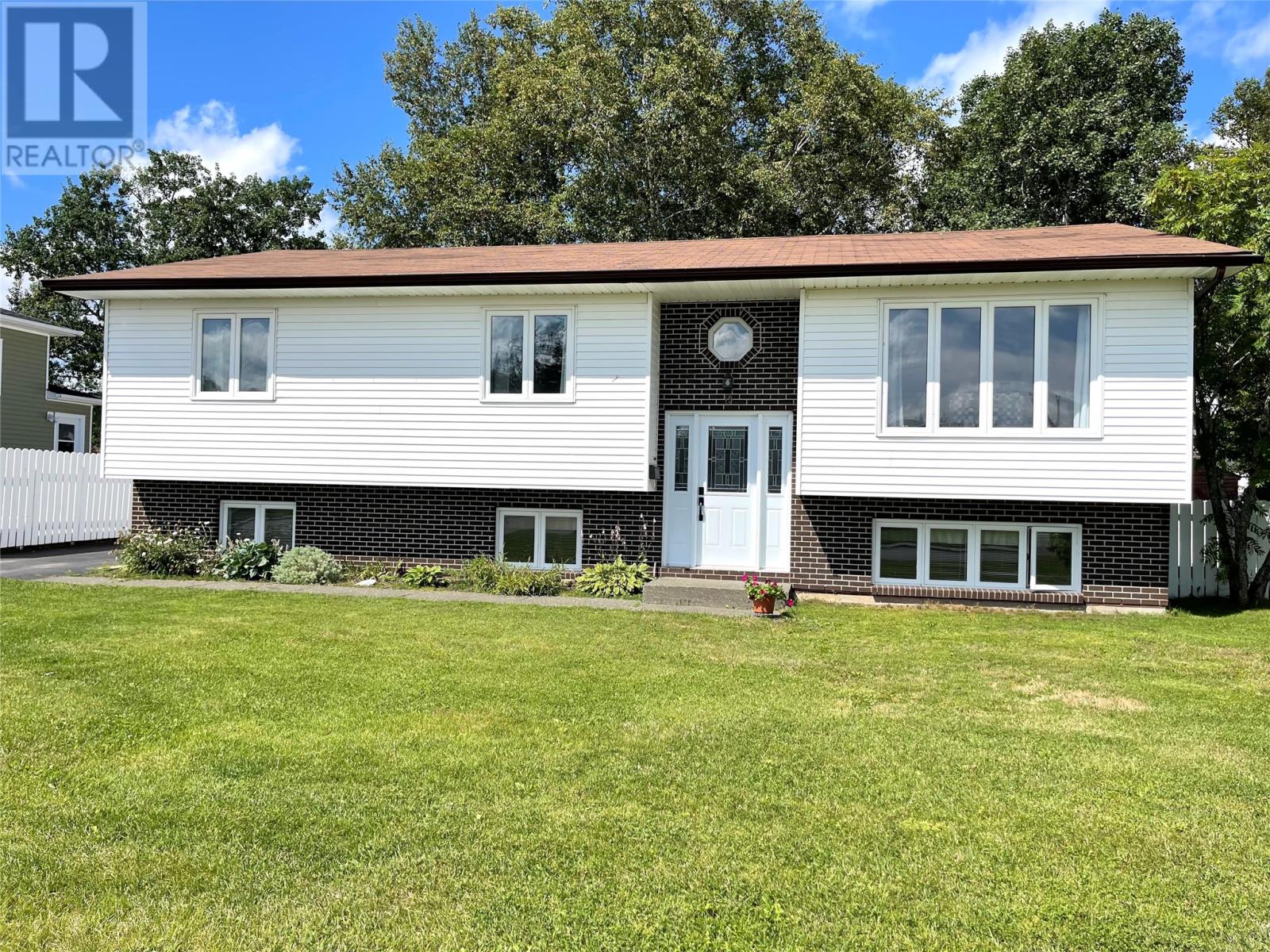 19 Gardner Street Property Photo 1
