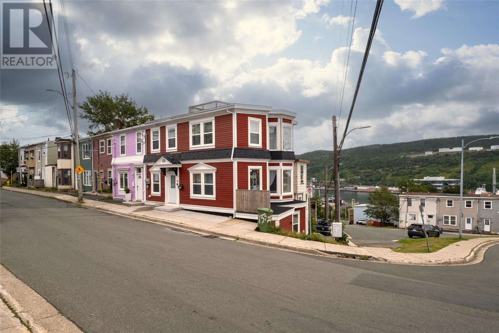 99 Cabot Street Property Photo 3