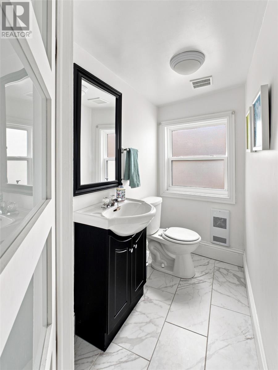 99 Cabot Street Property Photo 12