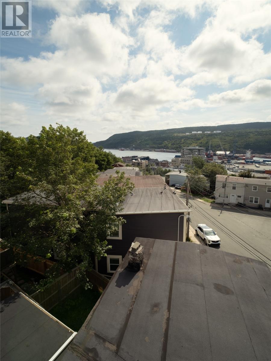 99 Cabot Street Property Photo 31