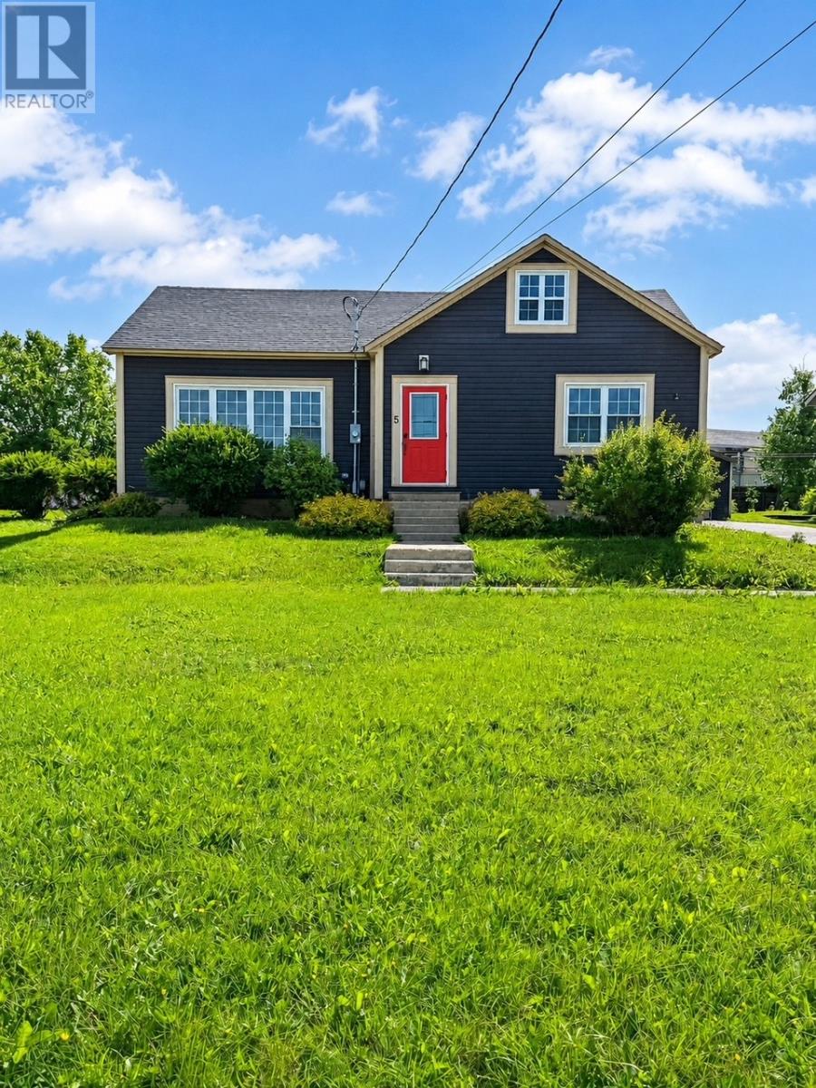 5 College Street Property Photo 1