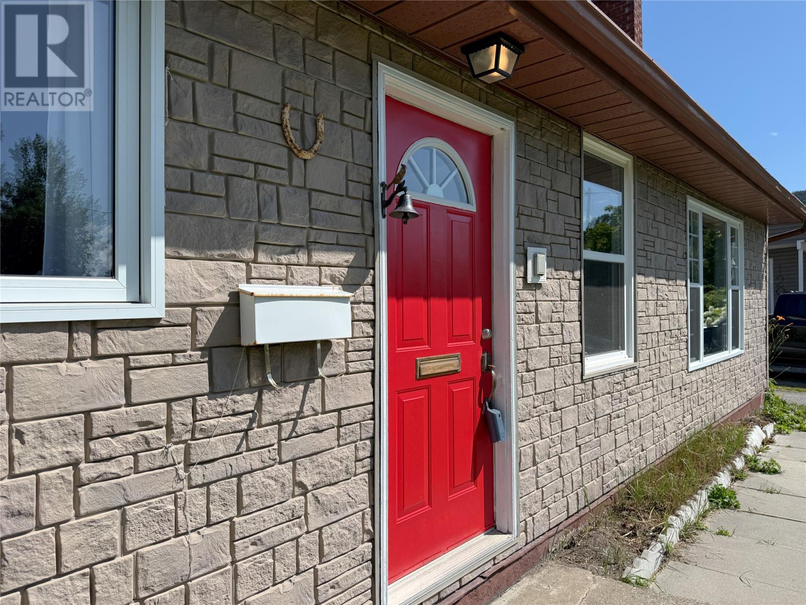 127 Reid Street Property Photo 2